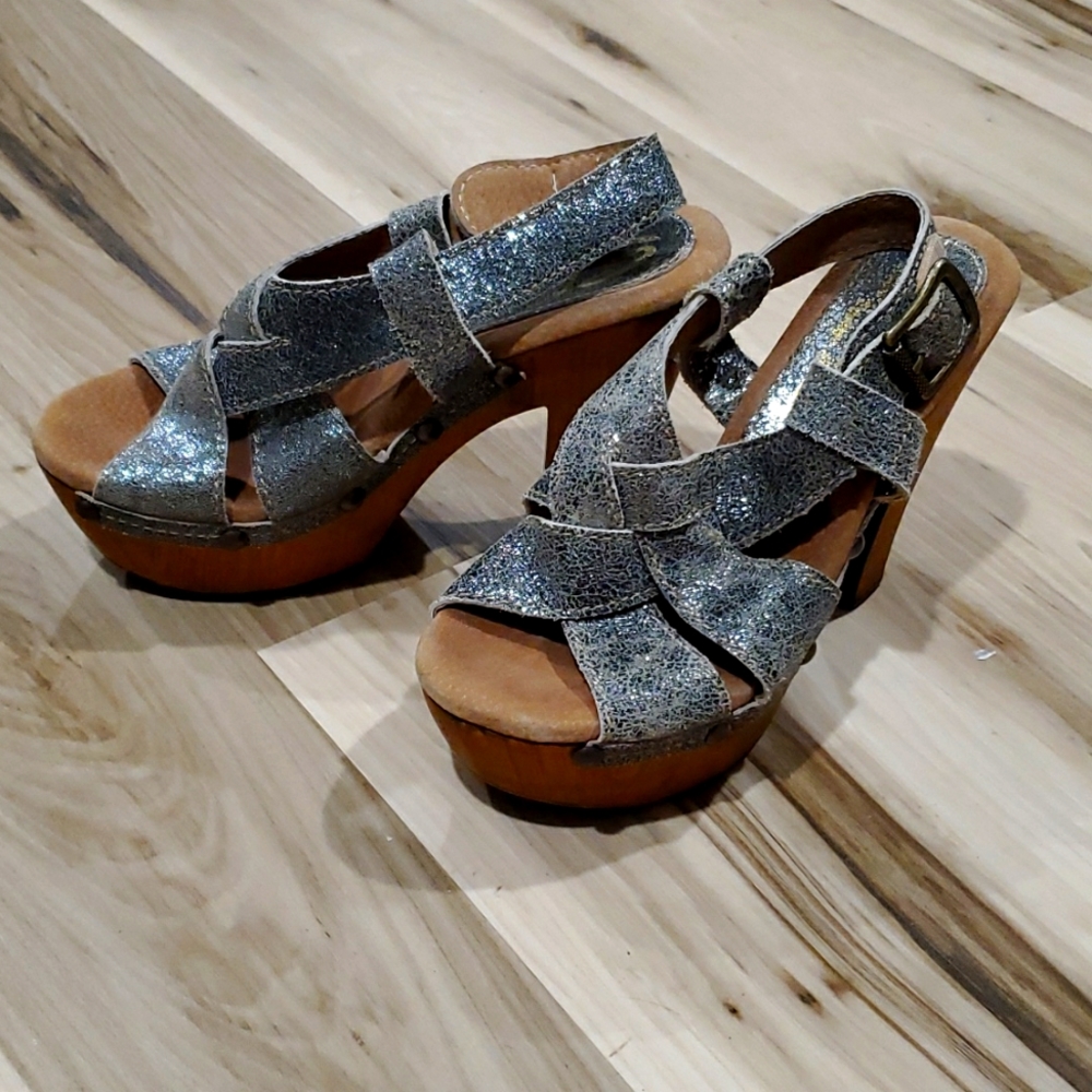 Sbicca Platforms - image 1